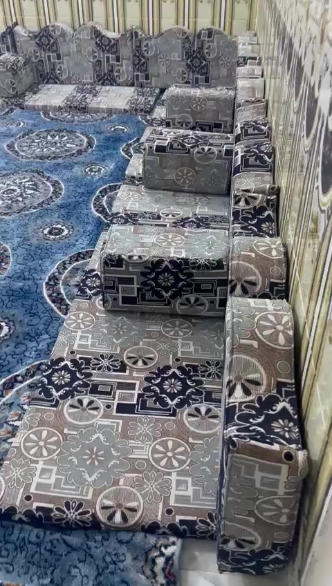 ديوان نظيف مثل ماموضح بالصوره ب 350 وبي مجال للشراي


**إذا كنت صاحب هذا الإعلان وتريد حذفه لأي سبب، رجاءا أرسل رسالة إلى الدعم الفني**