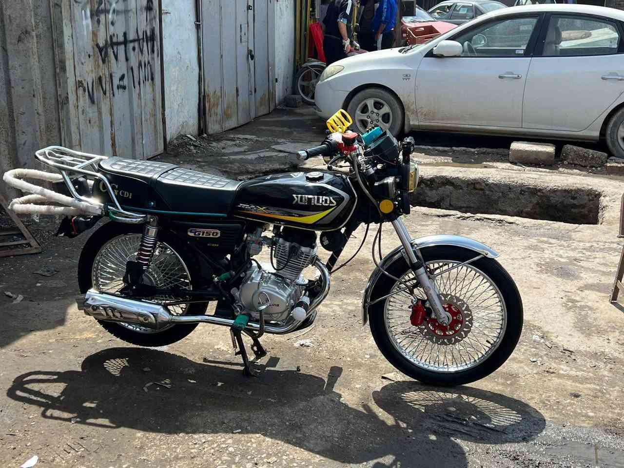 السلام عليكم دراجه لبيع موديل 2024مبدل بيه بس ولفات عله ايدي شراي تعال واذا موشراي لتعبني السعر 525وبي مجال لطيبين اتواجد واتساب وخاص رقم الهاتف ***********
