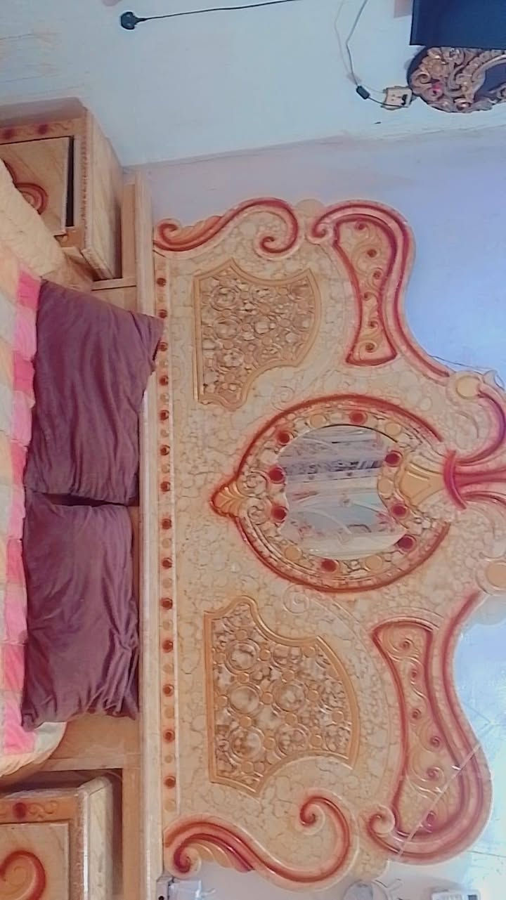 السلام عليكم غرف نوم اللبيع السعر خاص 
رقم ***********
