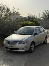 ٢٠١٤ • مزاد داخليه • الرمادي