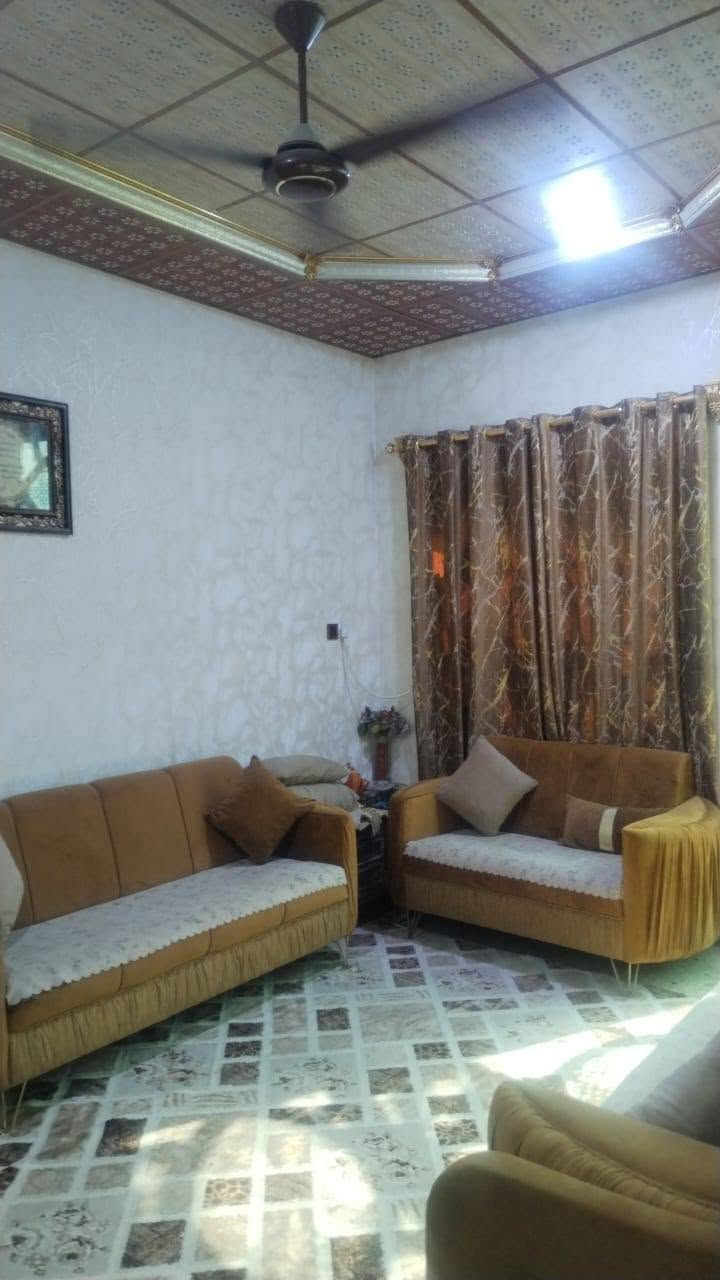 دار للبيع 100 متر 10/10مربع طابو صرف بأسمي دور الشرطه مقابل شارع موسى الكاظم البيت مرتب وكله ديكورات ثلاث غرف نوم دوانيه صاله مطبخ وصحيات سقف الطابق الثاني سندويج مرتب للاستفسار الاتصال على الرقم ***********
سلام عليكم 

دار للبيع 100 متر 10/10مربع طابو صرف بأسمي دور الشرطه مقابل شارع موسى الكاظم البيت مرتب وكله ديكورات ثلاث غرف نوم دوانيه صاله مطبخ وصحيات سقف الطابق الثاني سندويج مرتب السعر 117 قابل للتفاوض 
للاستفسار الاتصال على الرقم ***********
