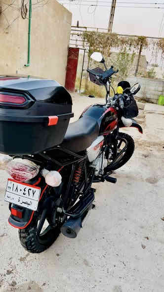 دراجه بوكسر فحل مديل 2021 رقم وسنويه دراجه جاهزه مابيه ايي نقص مكاني البصره كرمت علي شارع ام بنين رقم هاتف ***********.  سعر دراجه مليونين 100 بيه مجال حك جيه
