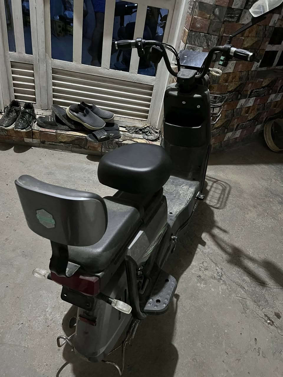 دراجه اوجي للبيع كامله كل نقص مابيه رايده 250 بيه مجال بصيط *********** بغداد البياع شرطه الخامسه
