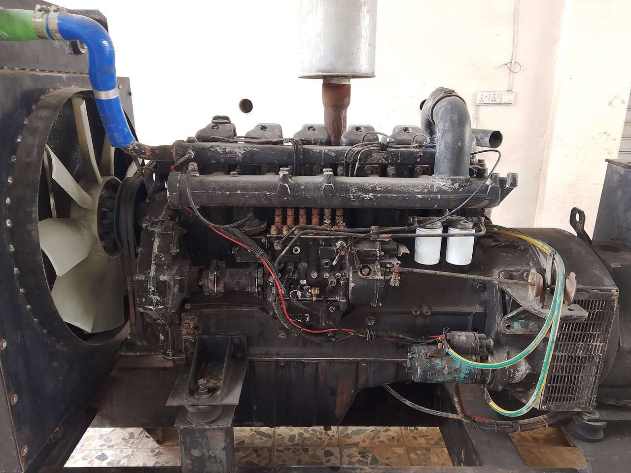 السلام عليكم
مكلف بالنشر 
مولدة ديس 9 استندر لا صرف ولانفخ مال معمل شرط جنيتر 160لامعمر ولا مصلح شرط عالحمل
رقم صاحبها ابو باسم 
***********
***********
