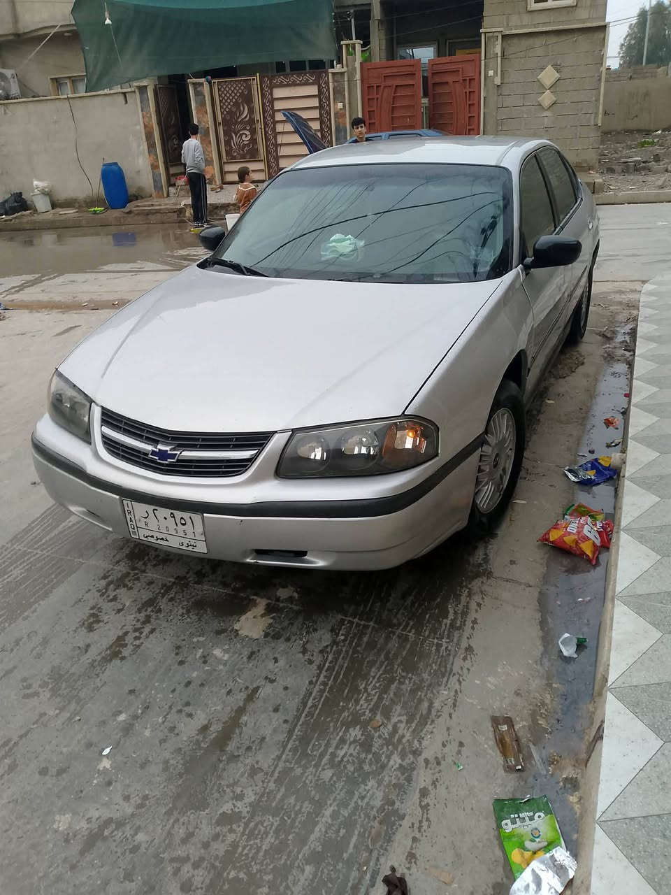 السلام عليكم سيارة انبالا موديل 2002 سنوية 26محرك6بدون صبغ وبدون ضرر محرك بديت نفخ ولكير شرط  للاستفسار *********** السعر 60 وابيها مجال
