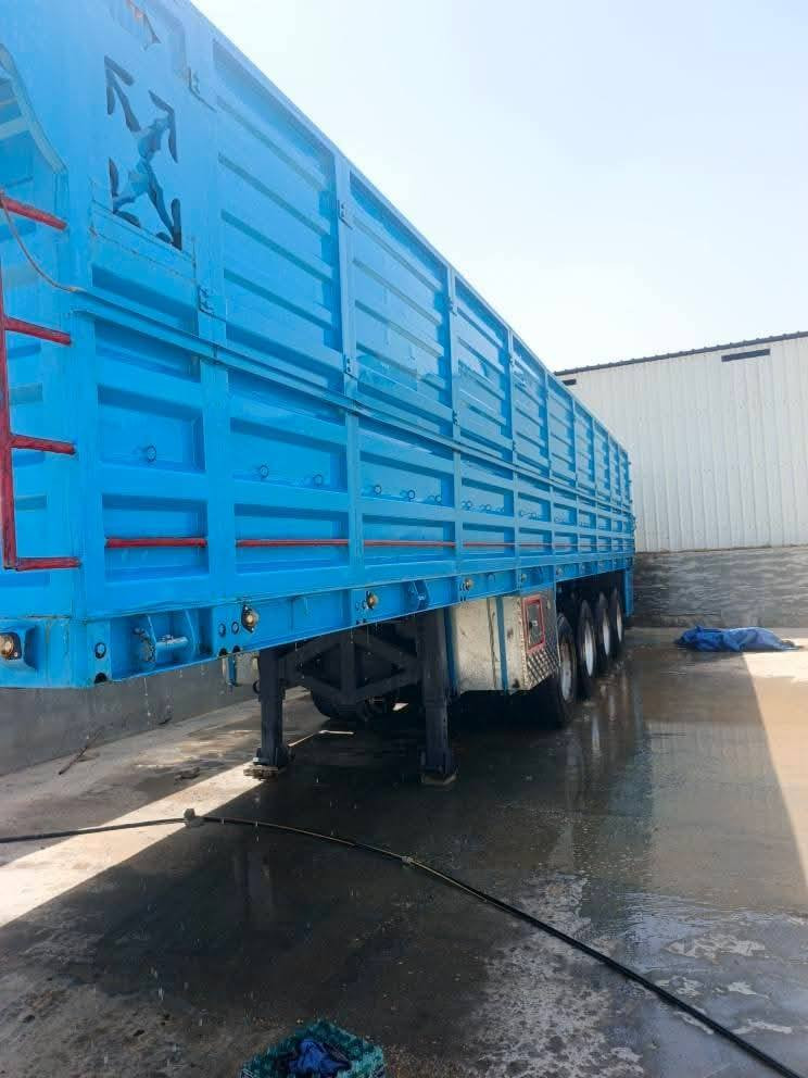 السلام عليكم
عربانة حدادية جناب الطول 12 متر فصال مصلاوي اربع محاور مزوج  سبرنك والرابع رفاع
 بدون شريط... تخم تاير جدد ب3 محاور ثلاجة ومطبخ تانكي مي جاهزة للعمل.... السعر 120
للإستفسار الاتصال على الارقام التاليه
زين ***********
آسيا *********** 
كورك ***********
