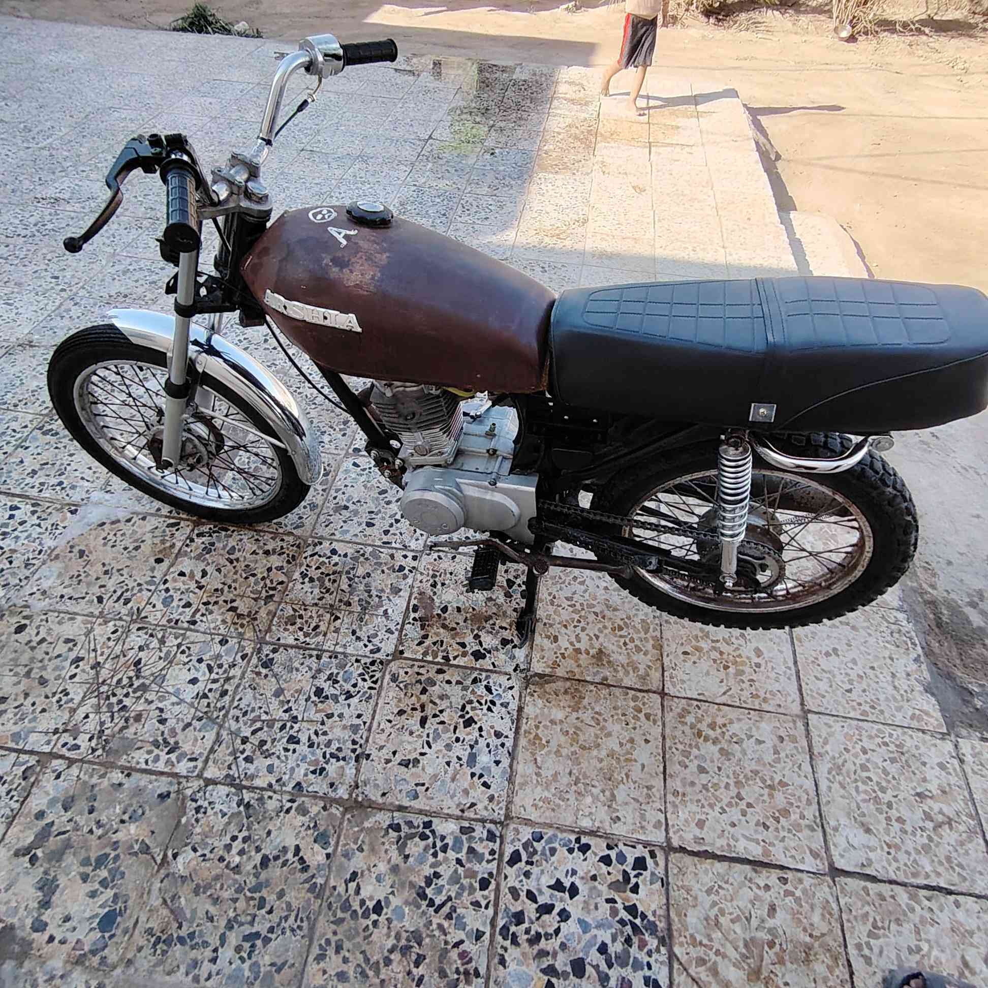 سلام عليكم دراجه اربعه كير كلك مويل 2013شاصي بابي قطرت لحيم دراجه حلوه ونضيفه محرك زين دك فصله الهت خذه سعر دك عليك  ***********‬‏
