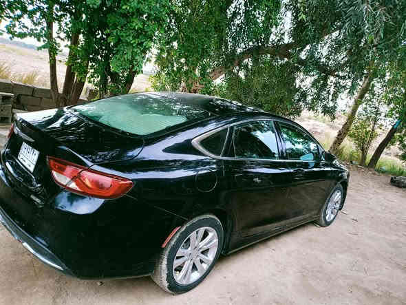 كلايسر سي 200 /موديل 2015 حادثها چاملغ امامي جهه السايق وتبديل البنيد محركها4سلندر 2400 ورقم بغداد وباسمي رايدها 105 وبيها مجال لاستفسار اكثر الاتصال على الرقم الموجود ***********
