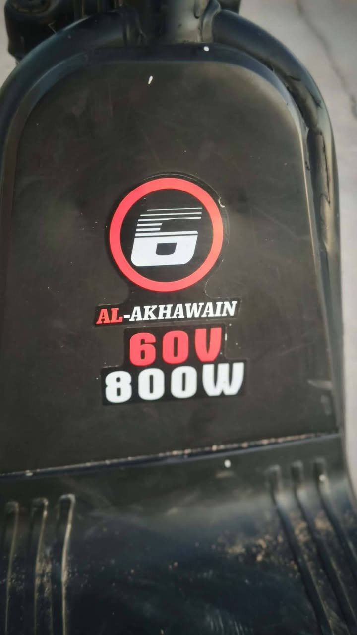 حجم 20 خمس بطاريات يمشي 40كيلو كلو شغال شاشه ولايتات وبلاتوث كلهم شغالات سعر 210وبي مجال للشراي او مراوسه بموبايل ***********
