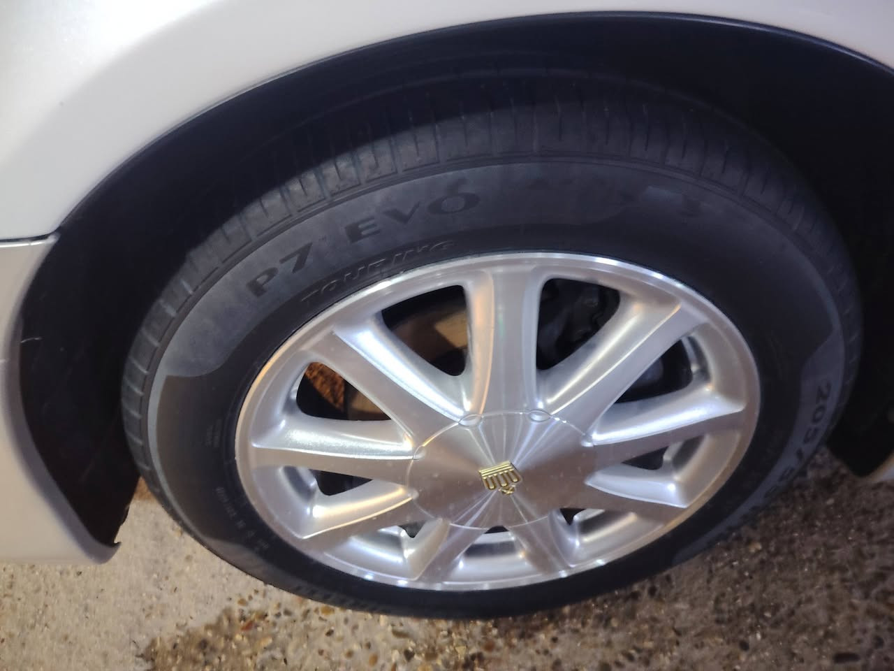 سلام عليكم للبيع ملكه ٢٠٠٢ كفاله عامه من كلشي ومن لزلغ ماشيه ٨٦الف جاهزه من كلشي حاجز بسمي تترقم بأي محافظه ١٠٦ وبيه مجال ***********
المكان بابل
