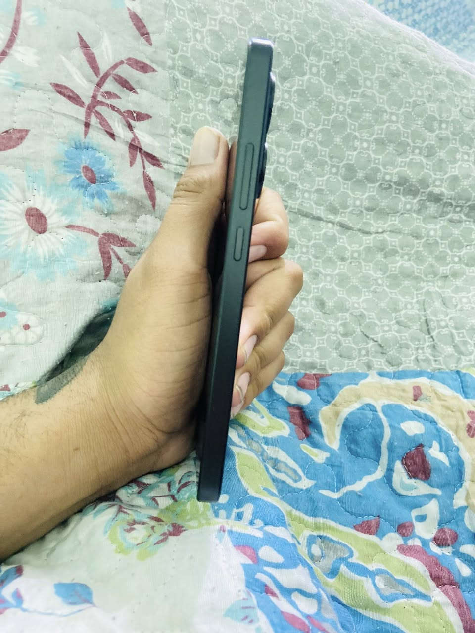 سلام عليكم
بوكوx7pro 5g.         ذاكره512 عشوائي ١٢+١٢

ببجي120فريم            جهاز غني عن التعريف مستخدم 

شهرين فقط كارتونه وملحقات كامل ويا سعره380

ملاحضه مكاني بيجي توصيل داخل تكريت وبيجي موجود 

هـ*********** اتصال _واتساب
