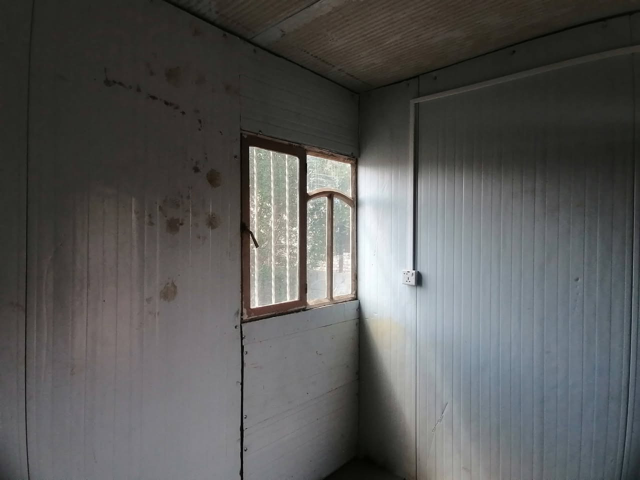 كرفان تسكام حديد شيلمان ثقيل ماس كهربائية ومسلط ما مستعمل ولا دقيقه ..ارتفاع 2.75 متر  ..عرض 2.50 متر  ..طول 300متر ..مكان ديوانيه. سعر خاص


**إذا كنت صاحب هذا الإعلان وتريد حذفه لأي سبب، رجاءا أرسل رسالة إلى الدعم الفني**