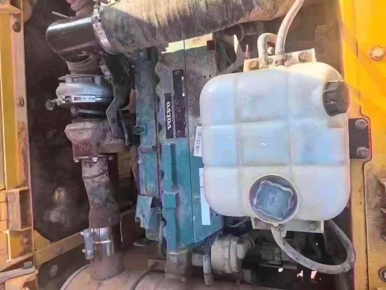 16-year-old Volvo 250 new chain, fast action, idling at will,


**إذا كنت صاحب هذا الإعلان وتريد حذفه لأي سبب، رجاءا أرسل رسالة إلى الدعم الفني**