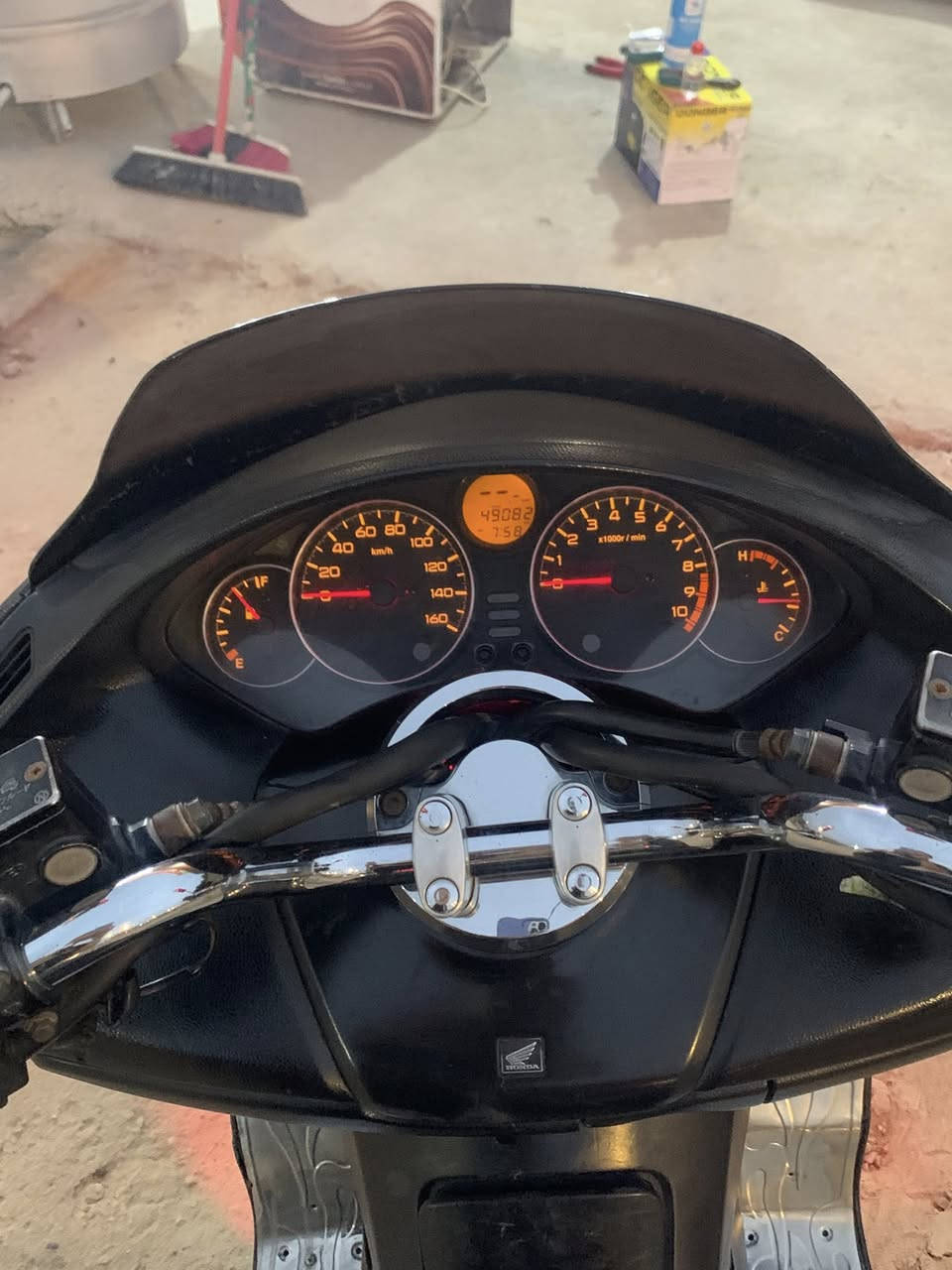 السلام عليكم دراجه فوزره 08 دراجه مابيها برغي نقص مراوس دايون فقط شعندك نزل ❤️


**إذا كنت صاحب هذا الإعلان وتريد حذفه لأي سبب، رجاءا أرسل رسالة إلى الدعم الفني**