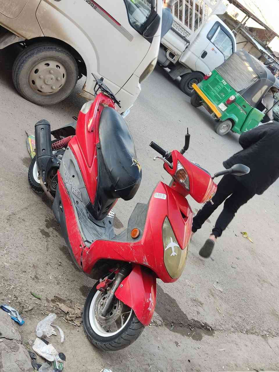 سلام عليكم سكنز فحل للبيع نقص باتري فقط ب400وبيها مجال مكاني المحموديه *********** واتساب
