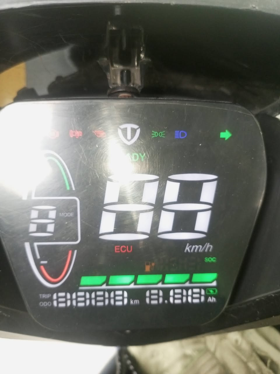 ماطور نوع ريان كامل ماناقصه شيء السعر قفله من الاخر وبدون احراج قغله//٧٠٠//موديل ٢٥/٨/٢٠٢٥//دبل اسويج ويشتغل عن بعد وفيه جهاز إنذار من السرقة ،ليس فيه اي نقص//موبايل ،٠٧٥١٥٢١٦٩٠ /العنوان حي السماح


**إذا كنت صاحب هذا الإعلان وتريد حذفه لأي سبب، رجاءا أرسل رسالة إلى الدعم الفني**