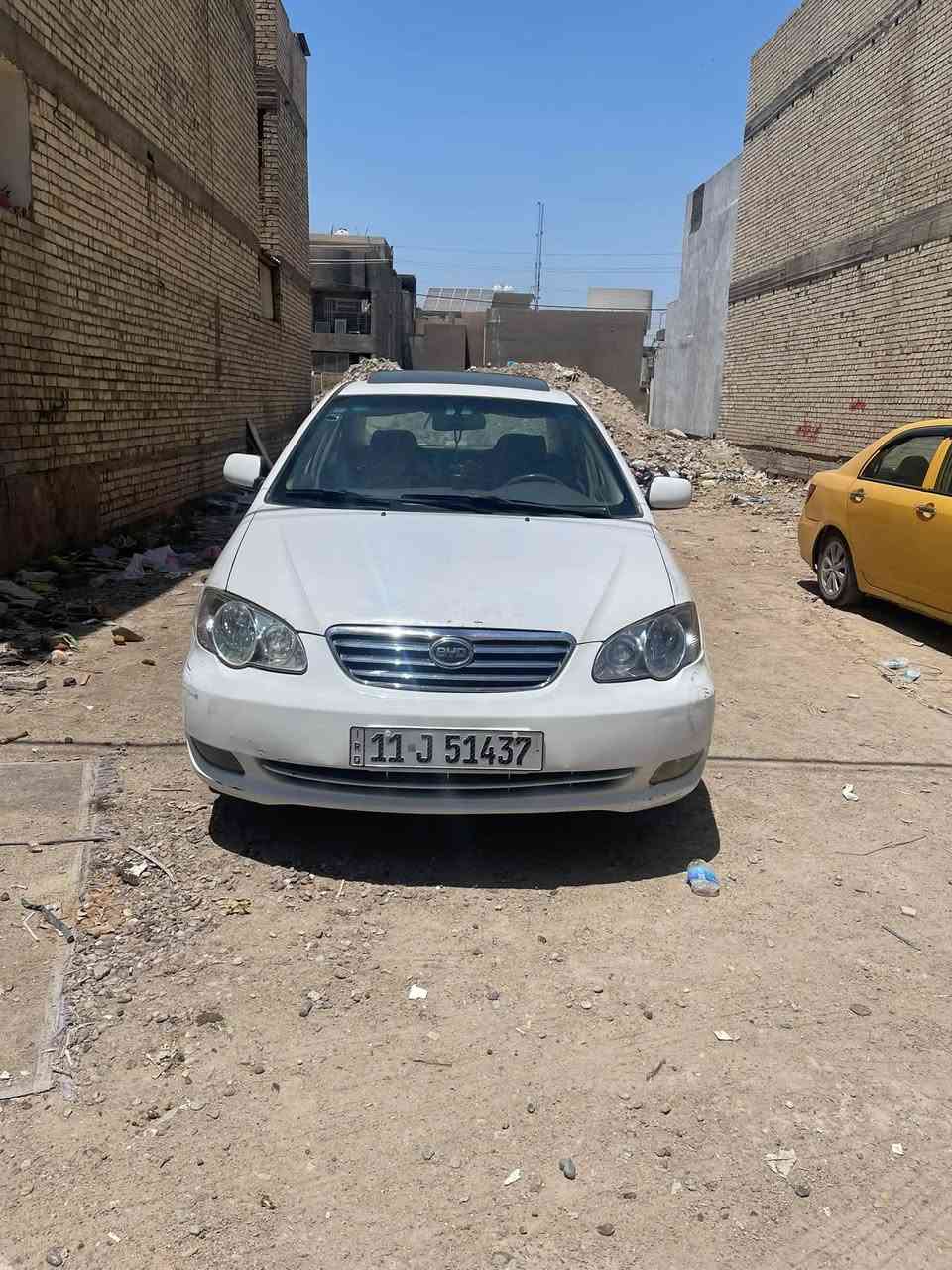 سلام عليكم بي واي دي f3 موديل 2011 سياره خير من الله بيهه ملاحضات بسيطه بيه ضربه من جنطه خفيفه  ما واصله لغد كلش خفيفه وسياره كدام عينك كشرهه بلادي وبيهه لايسي يخربط سياره مال خبزه محرك لانسر بلادي كير عادي المرغوب  بغداد الغزاليه السعر 

٦٠ ورقه وبيهه مجال بسيط ***********
