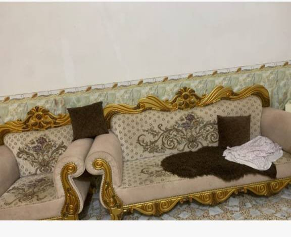 كنتور ابو اربعة ب 150 وبي مجال
تخم ملكي  10 نفرات هو طبلات ب759
تخم جوزي 7 نفرات  ب350  
كاونتر ثلاث قطع ب700 والطباخ بلاش وياهم وينباع  اجزاء 
كرفان  قياس 3×2  ب900 وبي مجال
ميوزة حديد ابو الخشبة ب75
ابو الجروخ ل100
 مكانه كفل شارع عشرين .كلش قريب ع شارع مو بداخل المدينة


**إذا كنت صاحب هذا الإعلان وتريد حذفه لأي سبب، رجاءا أرسل رسالة إلى الدعم الفني**