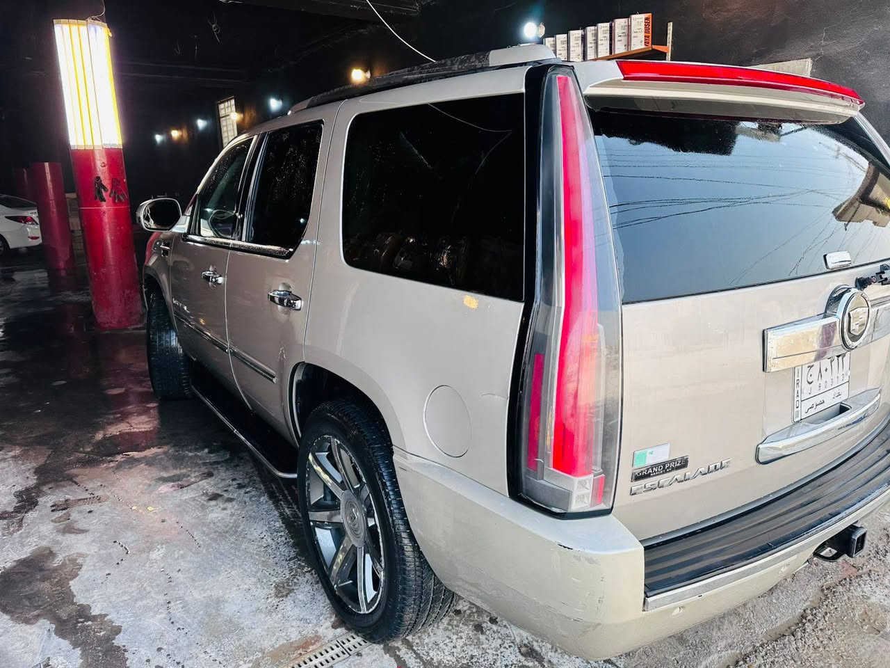 كادلاك مديل ٢٠١٢ رقم بغداد سنويه مجدد ٢٨ تخم تاير جديد مكينه وكير عل شرط مكينه ثمانيه سلندر كفاله عامه لاصبغ ولاضربه  سعر ١٦٠ وبيهه مجال بصيط رقم تلفون ‏‪***********‬‏
