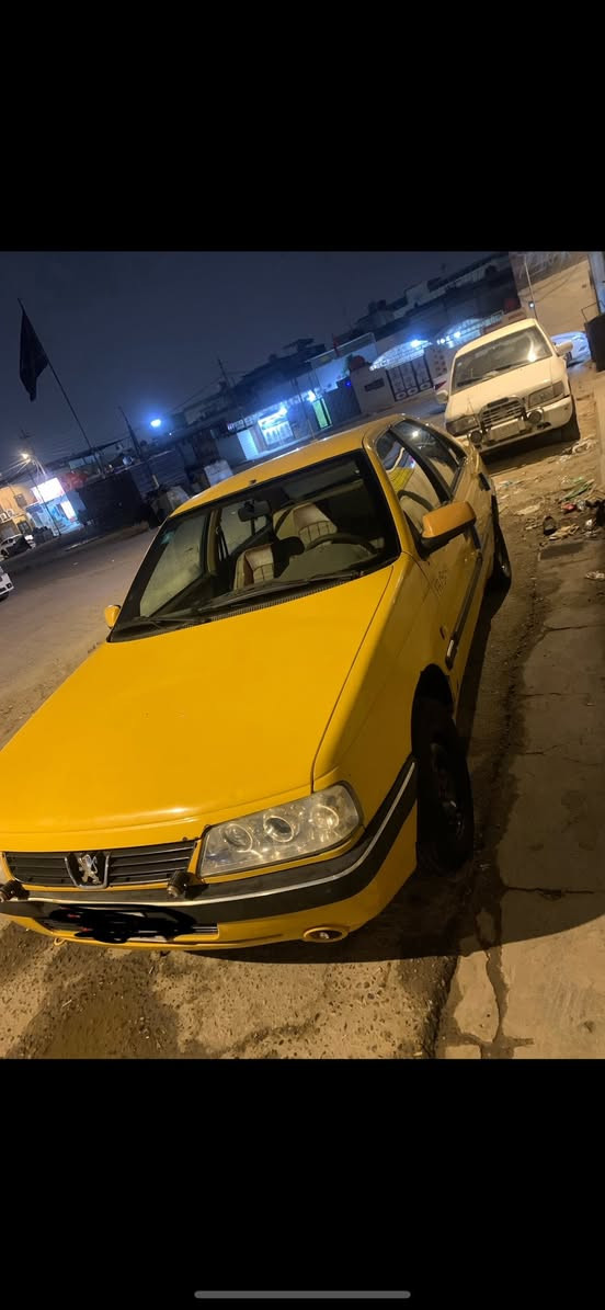 سلام عليكم بيجو 405 موديل 2016 سياره جاهز ما ناقصه شي بسمي رقم نكليزي تحويل ثاني يوم سياره كفاله بدي كير  محرك بدايت تبخير تبريد حدادي حلو جاهزه مصفر هيه غرامات تحويل ثاني يوم   السعر  38                              هاتف  :***********
