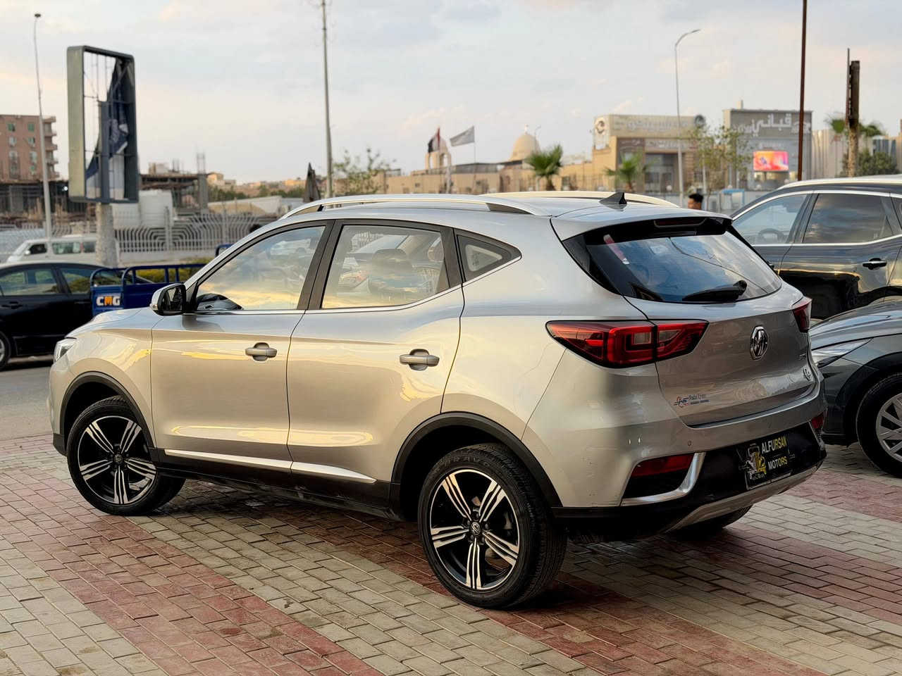 Mg zs 2021 Luxry
فابريكا بالكامل 
عداد. 140 الف
للتواصل 01101910707


**إذا كنت صاحب هذا الإعلان وتريد حذفه لأي سبب، رجاءا أرسل رسالة إلى الدعم الفني**