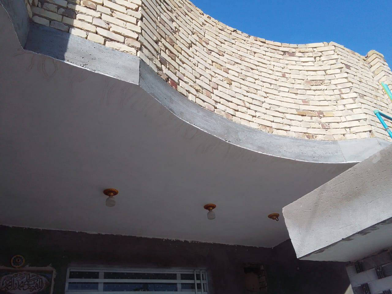 بسم الله الرحمن الرحيم بيت للبيع بناء حديث المساحه 200متر في حي الشهداء قريب على المدارس يتكون البيت من غرفتين نوم وصاله ومطبخ واستقبال للأستفسار الاتصال على الرقم ***********
