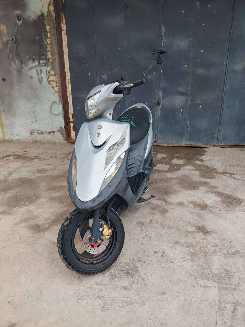 سلام عليكم
ماكس عدلة للبيع 
بلادية . كفالة عامة 
أين نقص مابيهة صارلهة شهر من نازلة رمبة 
سعر مليون ومية وبيهة مجال 
مكاني ديالى بعقوبة 
رقم ***********
