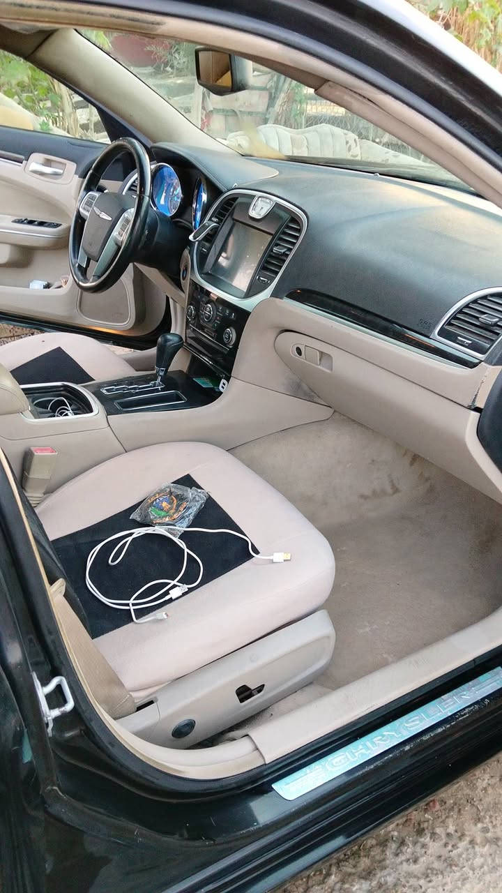 اسلام عليكم اوبامه 14 هيمي جاهز
تدفئه   تبريد حداديه تخم تاير كهربائيات كله شغاله 
لوحه وسنويه اصليات بغداد ألماني ل 29
 بيع او مراوس 
سعر 50   مكاني حله 
خاص مفتوح
 واتساب مفتوح 
***********
