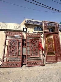 شبابيك ٤ مع باب نظيفات كلش / التواصل ٠٧٧٠٣١١٥٥١١