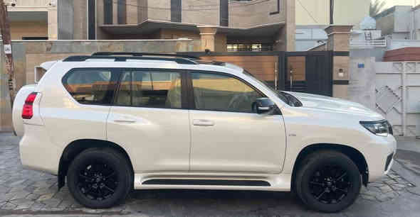 السلام عليكم ورحمه الله وبركاتة .
لاند كروز برادو .
وكاله سازز .
موديل 2023 .
فول مواصفات .
فتحه سقف .
بلاك ادشن .
محرك 4000 .
ماشيه 14 الف كيلو .
كشن كهرباء .
كشنات جلد .
شاحن واير ليس .
تشغيل عن بعد .
شباك ولايتات وويل كب ومري اسود .
زراك الايت .
مري شفط واشاره بل مري .
رقم سليمانيه .
مكفوله من الصبغ بالمري .
مكاني بغداد .
للاستفسار.... ***********
