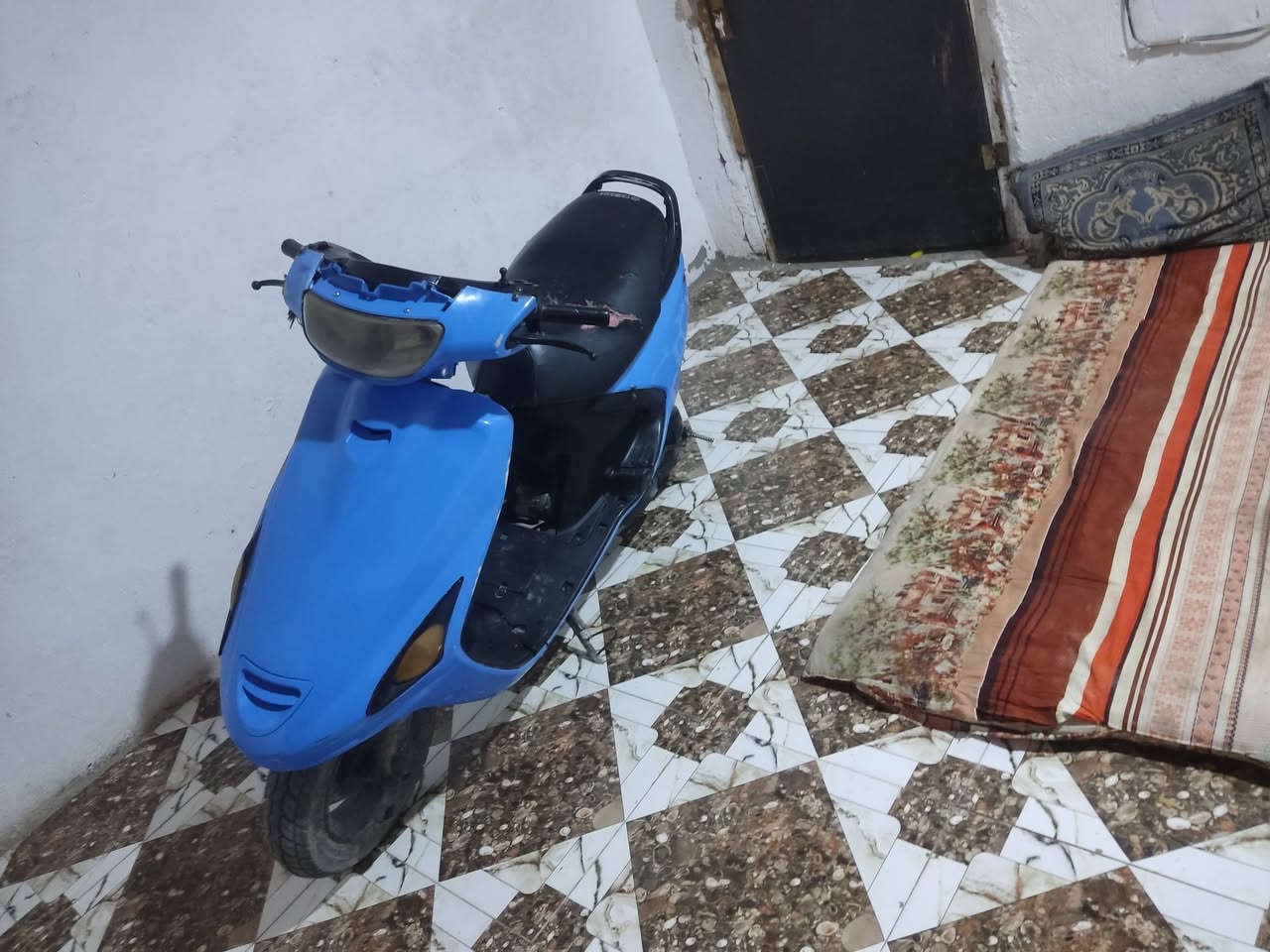 دراجه فراشه للبيع مفتوحه مره وحده كله شغال مابيه اي خلل تشتغل هندر عوزها باتري تشتغل سلف السعر 350 وبيها مجال /*********** الحيدريه خان النص عمود 500  العنوان الحيدريه خان النص مو تجي تسالني ع عنوان
