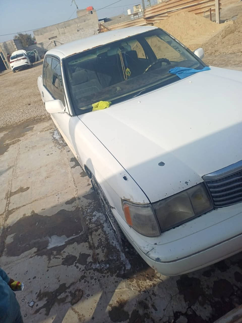 موديل ٩٥
رقم انبار نكليزي سنويه ٢٩
محرك وكير خير من الله 
حداديد زينه 
كهربايات شغاله كله
تخم تاير
مامصبوقه
نقص تبريد عايز بس غاز
سعر ٦٨ بيها مجال 
مكان سياره سماو
***********
