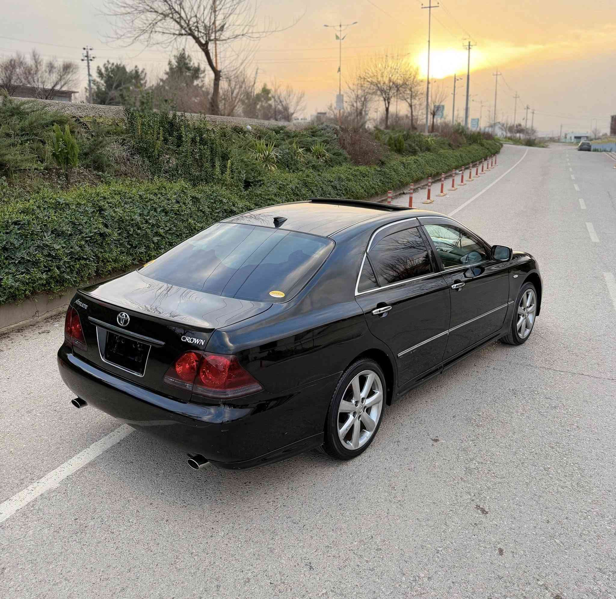 و بەناوی خوای گەورە و میهرەبان
شاهانە 2005 سپۆرت فوول مواسەفات( 182 بێ دوکەڵ )
مووس مووس ( بێ بۆیاخی ئێراق و ئەوروپا ) کامل جائیز

سڵاید کوشن جلد کوشن هیتەر سوکان کارەبا سوکان حەیزەران لایت ناوچەی کوێر لایت زینۆن بەگلایت ئەبوو عیون بەگلایت ناو ڕەش بیلادی حاسە و شاشە و کامێرا بیلادی کامل سیستەمی لایتی ناوەوەی سپییە سیستەمی 

چوپی هەوای بۆ دانراوە لە یابان بەس چوپەکانی لەسەر نییە دوو کەلە شاشەی تیایە دانەکوتراون  4 تایەو ویلی دنگەی لۆکی لەژێرایە کامل مەسرەف کراوە حمام و پۆڵیش کراوە برێکی بەستراوە جامی پێش و دووای کەپسە هایدرۆلیکی گێڕی گۆڕاوە بێبۆیاخ بێچاڵ و شوخت ( بۆیاخی ئێراق و ئەوروپا )  ناو دەری ڕەقەم یەکە 

گێڕ و مەکینە و خەلەلی کارەبا بەشەرتی 10 فیتەری شارەزا 
***********  // ***********           ئەدمین 😍
