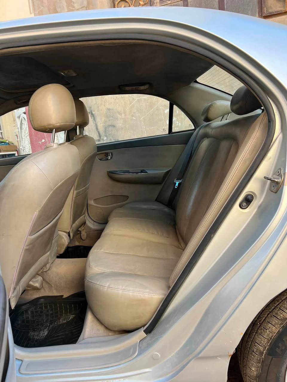 📣 إعلان بيع سيارة (بي واي دي - BYD G3)
المواصفات والتفاصيل:
 نوع السيارة: بي واي دي (BYD)
 الموديل / الفئة: G3 - محرك 1.5 CVT (اقتصادي جداً)
 ناقل الحركة (الكير): أوتوماتيك
 اللون: فضي (سيلفر)
 الرقم (اللوحة): بابل -   خصوصي

 

العنوان (مكان تواجد السيارة): بابل / الحلة

للتواصل والاستفسار: [0781279819]


**إذا كنت صاحب هذا الإعلان وتريد حذفه لأي سبب، رجاءا أرسل رسالة إلى الدعم الفني**