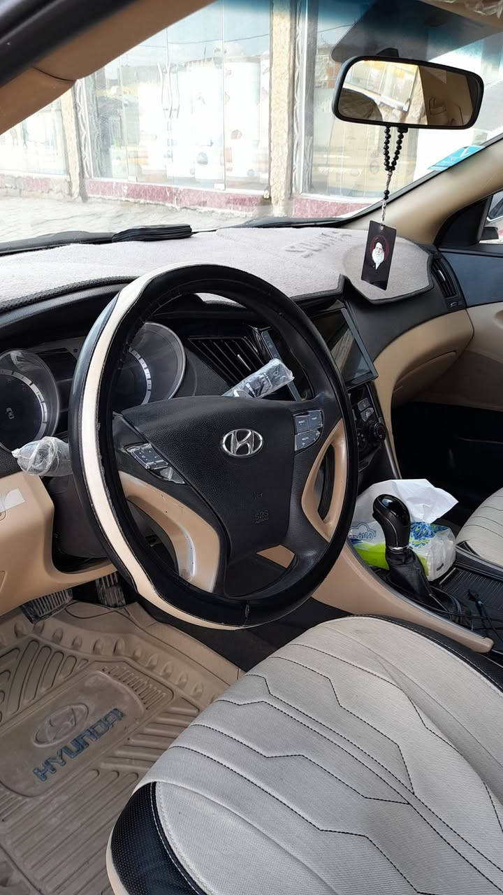 سلام عليكم سوناتا مضلع خليجي 2013 للبيع
مواصفات: مري شفط 
شفتات تبديل نمره للكير 
كير اوكتماتيك
6نمر كير 
قطعتين تبريد 
تبريد ثلج 
محرك مفتوح 
الباقي كفاله عامه 
السونار مرفق مع المنشور 
مكان السياره: واسط 
للاستفسار اكثر الاتصال على الاقارم التاليه: ***********
*********** غير موجود واتساب فقط رقم اتصال
