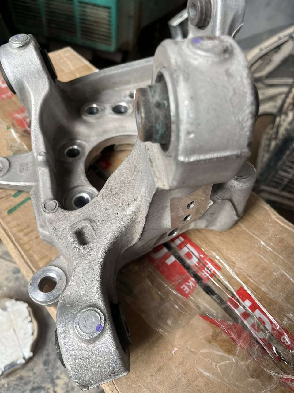 بولبرنات ماستر ابو باكيت الاسود الاصلي المرغوب
خلفي التيما 2019 وجوه وامامي رايديهن الواحد 50 صارن عليه 60 وصطاب اكسل التيما 2025 اخو جديد شركة سعره 60. اللي يريدهن كلهن او قطع يراسلنا خاص
يوجد توصيل 5 الاف


**إذا كنت صاحب هذا الإعلان وتريد حذفه لأي سبب، رجاءا أرسل رسالة إلى الدعم الفني**