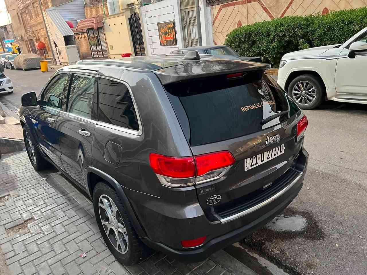 للبيع فقط
جيبب 

موديل 2017 اصل 

رقم سلمانيه  سنويه وهزه جديده وبسمي 

وارد امريكي حادث جامغ خلفي نصه 

وصبغ نص بنيد مع جاملغ امامي 

السعر 178

موصفات معروفه 

تشغل عن بعد دواخل اسود جلد 

وغير موصفات 

العنوان البصره 

لا ستفسار 

***********
