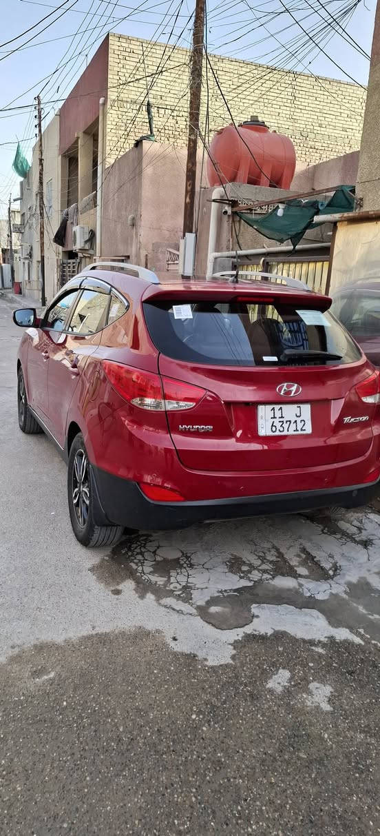 السلام عليكم توسان ٢٠١٤ خليجيه فول مواصفات بصمه تشغيل بنوراما تشغيل عن بعد كفاله عامه فقط البنيد اثر جراد نص من عنده انصبغ مكينه ٢٠٠٠ دوش وكير كفاااله على وضع الشركه صدر امامي خلفي كفاله مملعوب بي والسيرفس مال سياره هم مملعوب بي على وضع الشركه تخم تاير وباتري مبدل اصلي حساسات خلفيه اشاير بل مري شاشه اندرويد وكامره دواره السياره لا ضربه ولا تبديل ولادواخل بسمي سنويه ورقم جديد شرط التحويل والسونار مكاني بغداد الزعفرانيه سعر السياره ١٤٠ وبيه مجال رقم ***********
