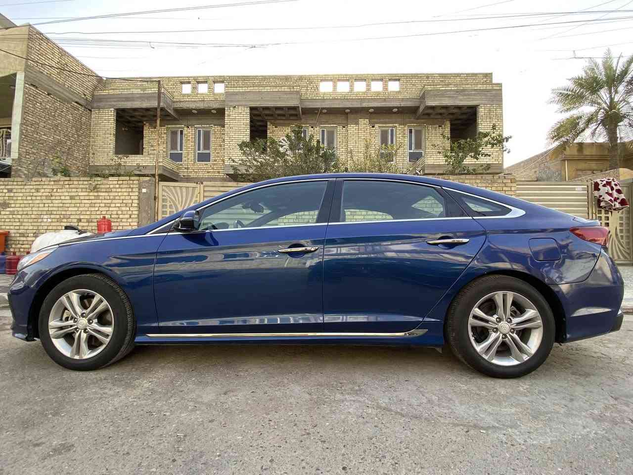 سوناتا موديل 2018 وارد امريكي 
  محرك 2400 سبورت 
                   4 سلندر
  فول مواصفات سبورت فتحة بنورما تدفئة     كشنات
    ماشية ٦٠،٠٠٠ 
  حادثه خفيف بقبق البانزين 
السعر 145$ قابل للتفاوض 
  العنوان _بغداد _جسر ديالى 
 رقم الهاتف _ ***********
