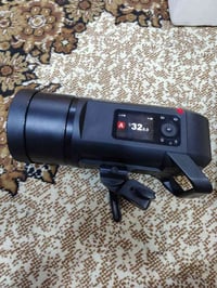 AD600 Pro II • مستخدم أقل من شهر • مع ستاند