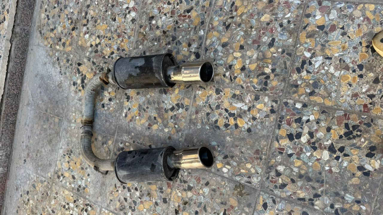 اكزوز اوباما  الله شاهد ورقيب صوته طرب ميحتاج حته اغاني اشغل مال خياله  سعره ب 75 
***********
