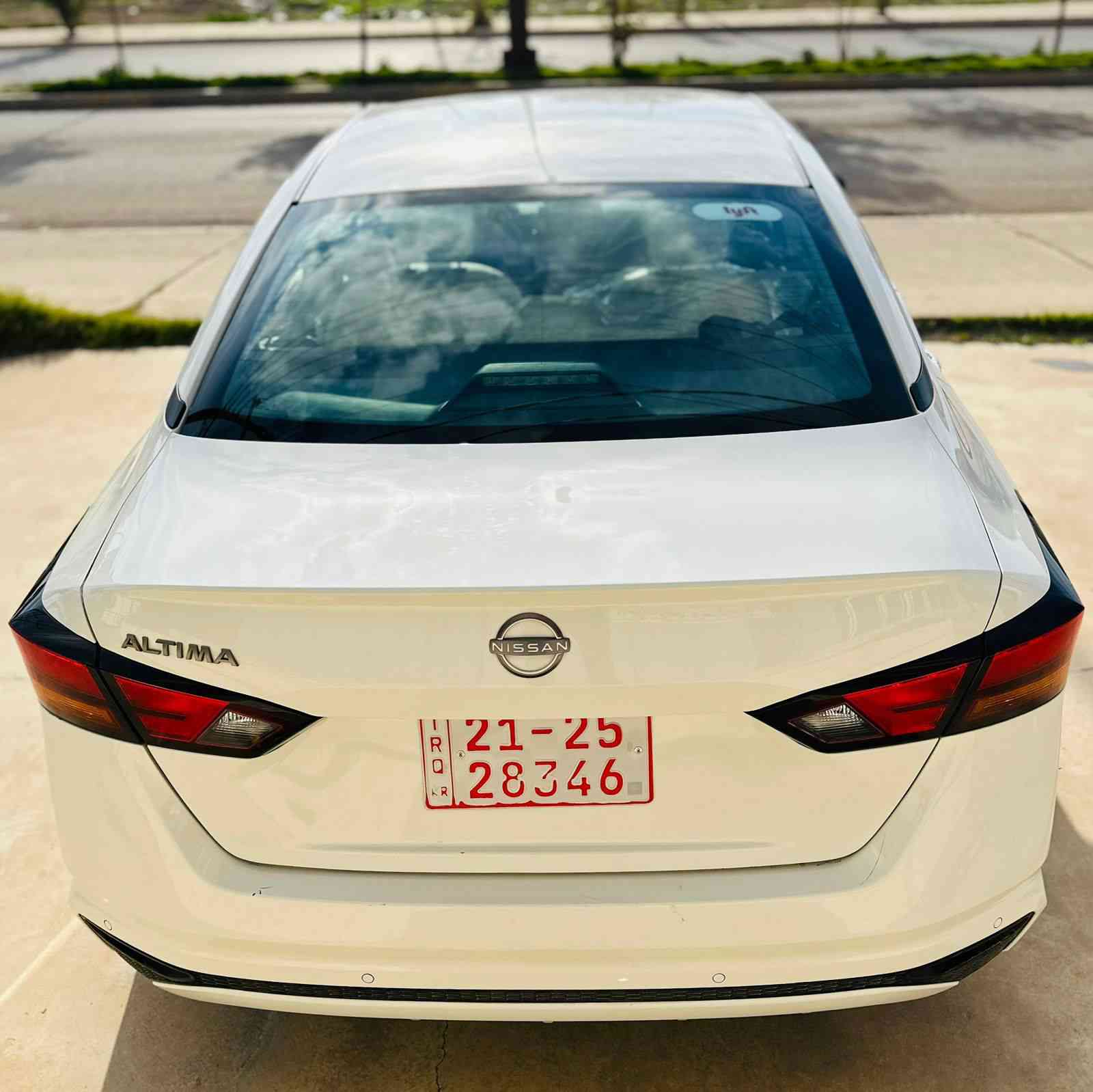 للبيع التيما S
***********
سعر كلش مناسب 144 بيها مجال بسيط
موديل 2024 
الون ابيض
تحكم ستيرن 
تثبيت سرعه 
كاميرا خلفي 
رادار امامي جانبي خلفي 
 
ماشيه 64 
حجر بلادي 
رادار بلادي 
صدر امامي خلفي شركة 
تايرات جديد شركة 
ولا كلوب مشتغل بدشبول 
حادثها جاملغ بونيد سونار مع رقم الشاصي موجود بصور 1N4BL4BV2RN368850
السياره تترقم شمالي سليمانيه اربيل دهوك 
مكان السياره ديالى خانقين + كلار خناقين, ديالى
