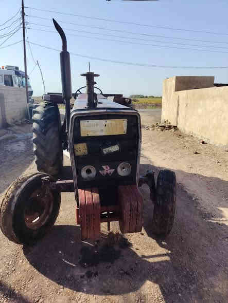 سلام عليكم لبيع فوركسن انكليزي ٨١ رقم وسنويه مكفوله مكينه وكير وكسنات عنوان ميسان ***********
