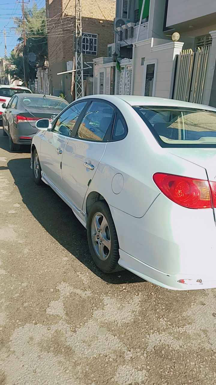 السلام عليكم ورحمه الله 
الانترة افانتي موديل ٩ محرك الفين فتحة وتحكم سترين و شاشة 
سعرها شدة  مكاني النجف حي وفاء رقم الهاتف 
*********** Singapore
