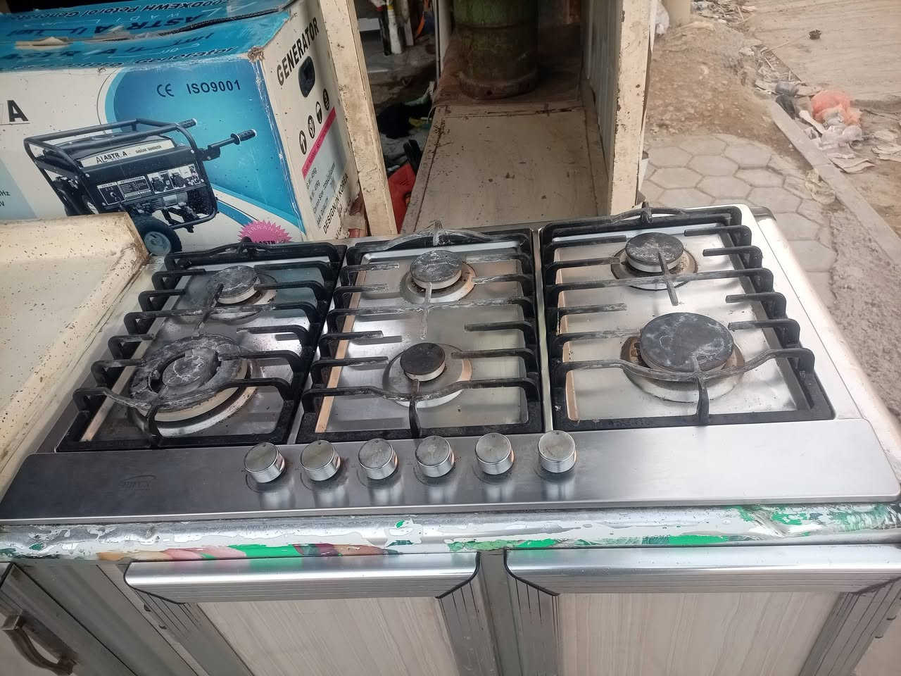 طباخ +سنك مرمر سعر 150.الف الاستفسار على خاص او الاتصال ***********عنوان واسط الصويره حي الشهداء
