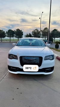 اوباما 300S  كرايسلر ( خـليـجـي ) موديل :2023  . (خليجي)   النداء الاخ...