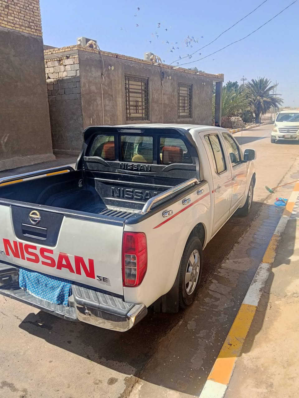 سلام عليكم 
لبيع نيسان نيفارء 
سياره موديل 11 
سنويه ماصاقطه 
رقم ذي قار انكليزي دولي 
سياره مكفوله من العيب الشرعي 
السعر ب100 وبيه مجال  
مكان السيارة الناصرية مركز 
الاتصال على الرقم 👇🏻او مراسله موجود 
***********
