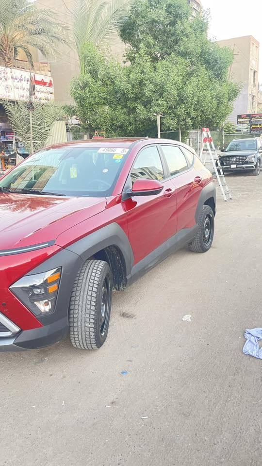 السلام عليكم كونا موديل 2024 فور ويل دفع رباعي ماشيه 16 ميل جديده جاد على وضع الشركه بدون حادث فقط دعاميه وستبدلت ابوحده اصليه محرك 2000دوش تدفئه كشنات فول بصمه فول زنون فول رادار نقطه عمياء هزاز استير 3 وضعيات قياده نضام منحدرات اتو هولد ومود ادريف وباقي المواصفات معروفه مرقم بغداد بسمي مكانها بغداد حي البنوك ***********السعر 183 وبيها مجال
