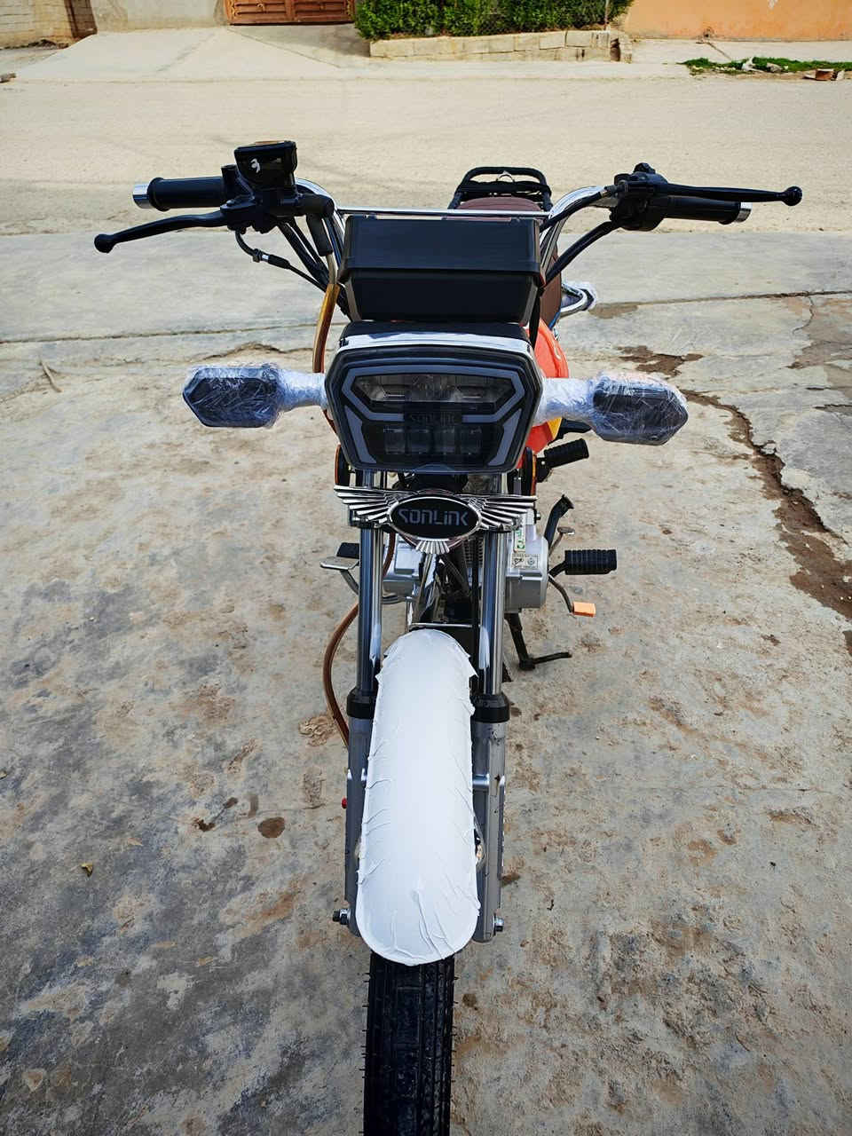 السلام عليكم
دراجه للبيع موديل 2024
نظام 90%
السعر 650 وبي مجال
***********
