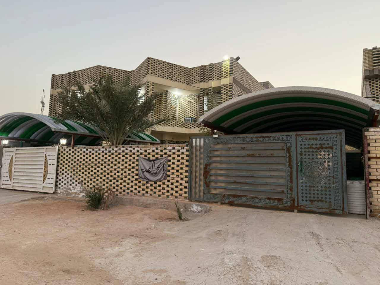 البيت_قريب_عل_شارع_خط_اوال_موقع_مقابيل_قريت_الغدير_بشارع_المطحنه_
مكتب العراق للعقار عمود 289
#ستقبال 11متر
#غرف نوم عدد ٧
#وصاله عدد 2
#حمامات عدد٣مجمع  صحيات
#ملاحضة البيت بناء درجه آولى 
سند 25 عنوان البيت مقابيل الغدير شارع المطحنه
مساحه البيت 600وبنا 300م والباقي كراجوحديقه
#شارع عرض 12 متر
ماء+كهرباء+كيبل ضوئي مقابيل +مولده+مدارس حكوميه واهليه ومول تسوق منزلي 
مساحته البناء ٣٠٠ والباقي كراج +حديقه
جميع الخدمات متوفره
للاتصال 
*********** اتصل سعر وبيه مجال
